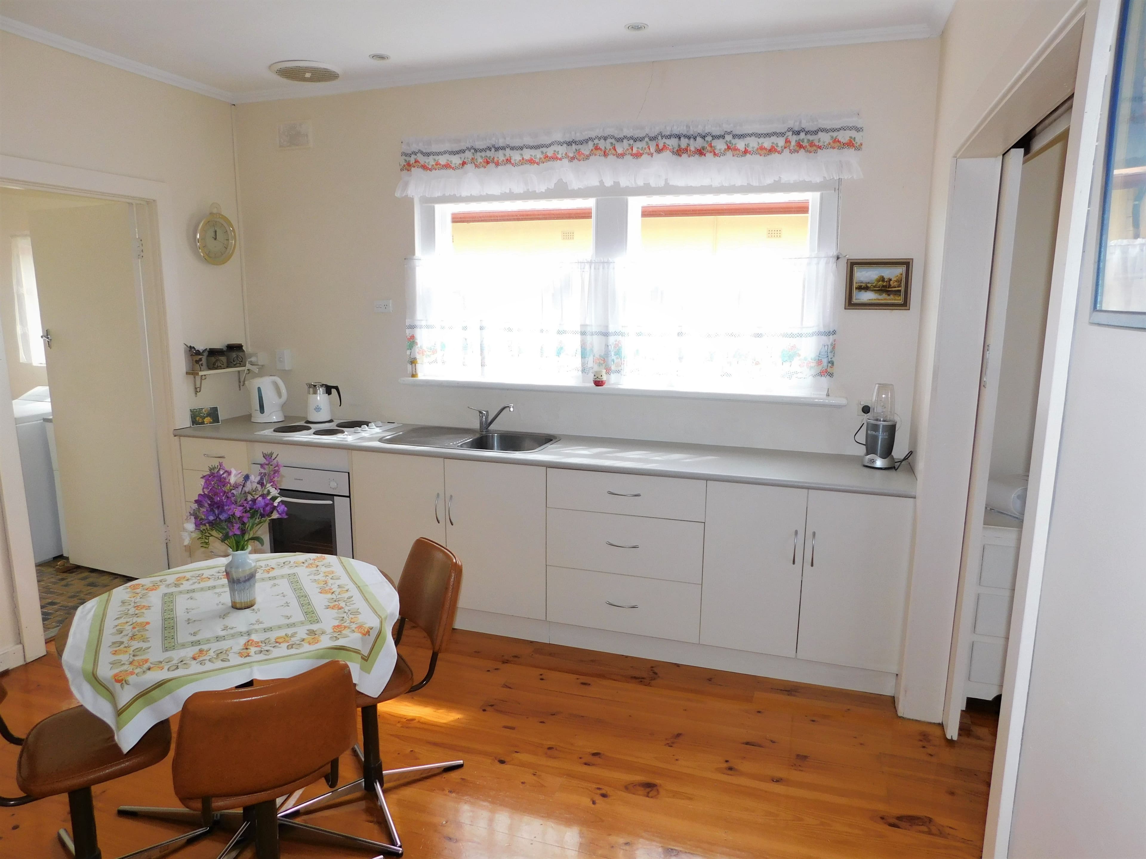 8 Paynter Terrace, Coonalpyn SA 5265, Coonalpyn - Thumbnail 3