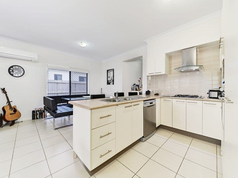 56 Langer Circuit, North Lakes QLD 4509, North Lakes - Thumbnail 5