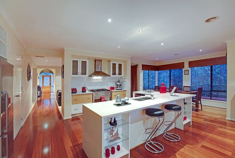 28 Wingspan Avenue, SOUTH MORANG VIC 3752, South Morang - Thumbnail 3