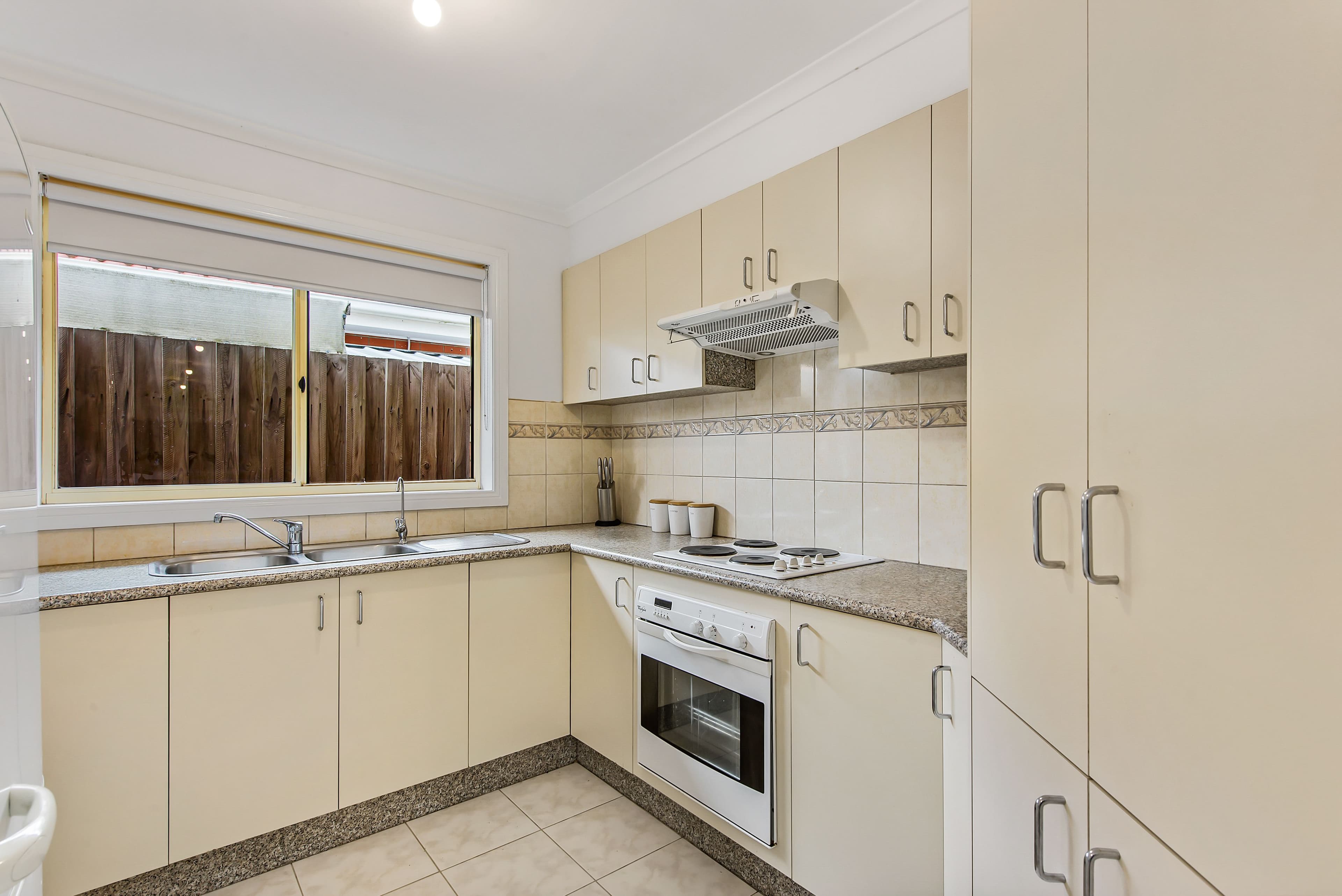 47 Oarsome Drive, Delahey VIC 3037, Delahey - Thumbnail 4