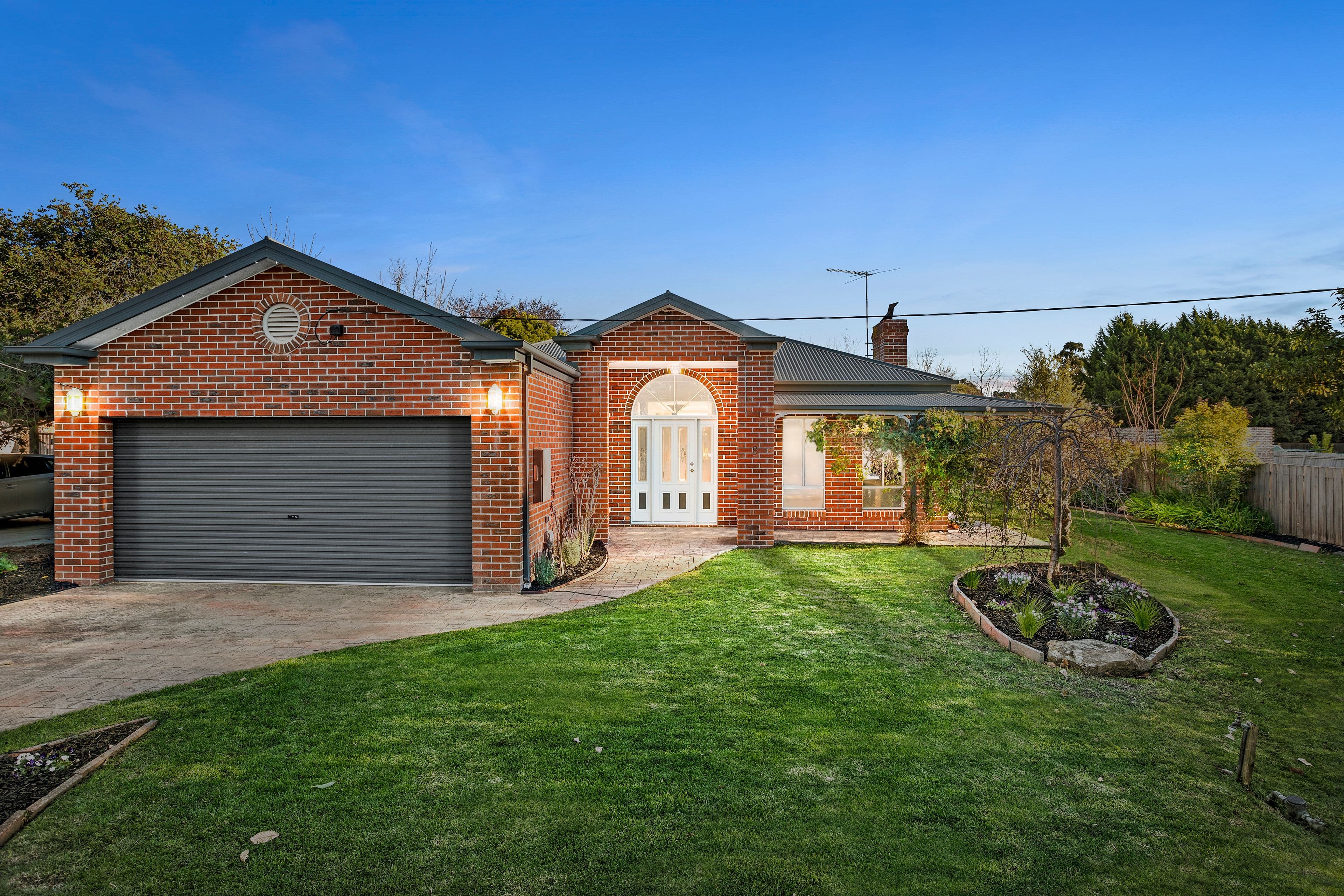 8 Gladys Grove, Croydon VIC 3136, Croydon - Image 1