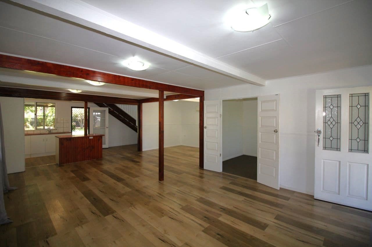 24 Deane Street, CHARTERS TOWERS CITY QLD 4820, Charters Towers City - Thumbnail 2