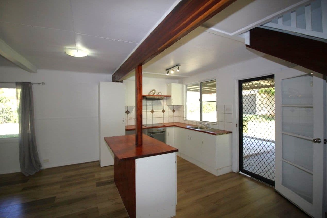 24 Deane Street, CHARTERS TOWERS CITY QLD 4820, Charters Towers City - Thumbnail 6