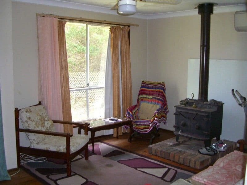86 Boronia Road, BULLABURRA NSW 2784, Bullaburra - Thumbnail 4