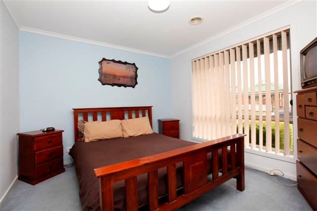 11 Waterford Avenue, CRAIGIEBURN VIC 3064, Craigieburn - Thumbnail 7
