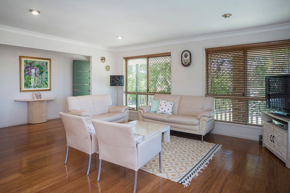 1 Watford Crescent, MOLENDINAR QLD 4214, Molendinar - Thumbnail 3