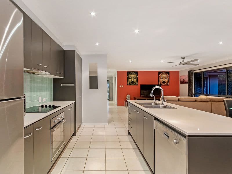 17 Craigs Way, Maudsland QLD 4210, Maudsland - Thumbnail 4
