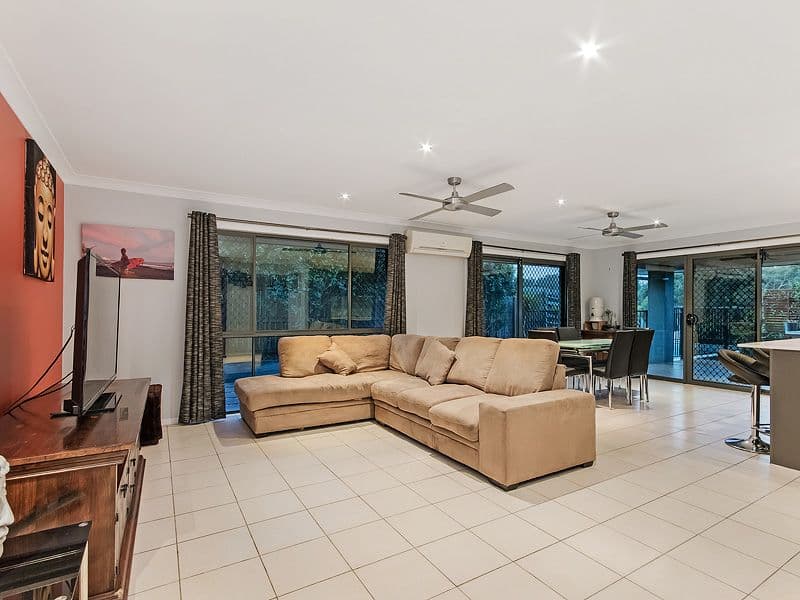 17 Craigs Way, Maudsland QLD 4210, Maudsland - Thumbnail 7