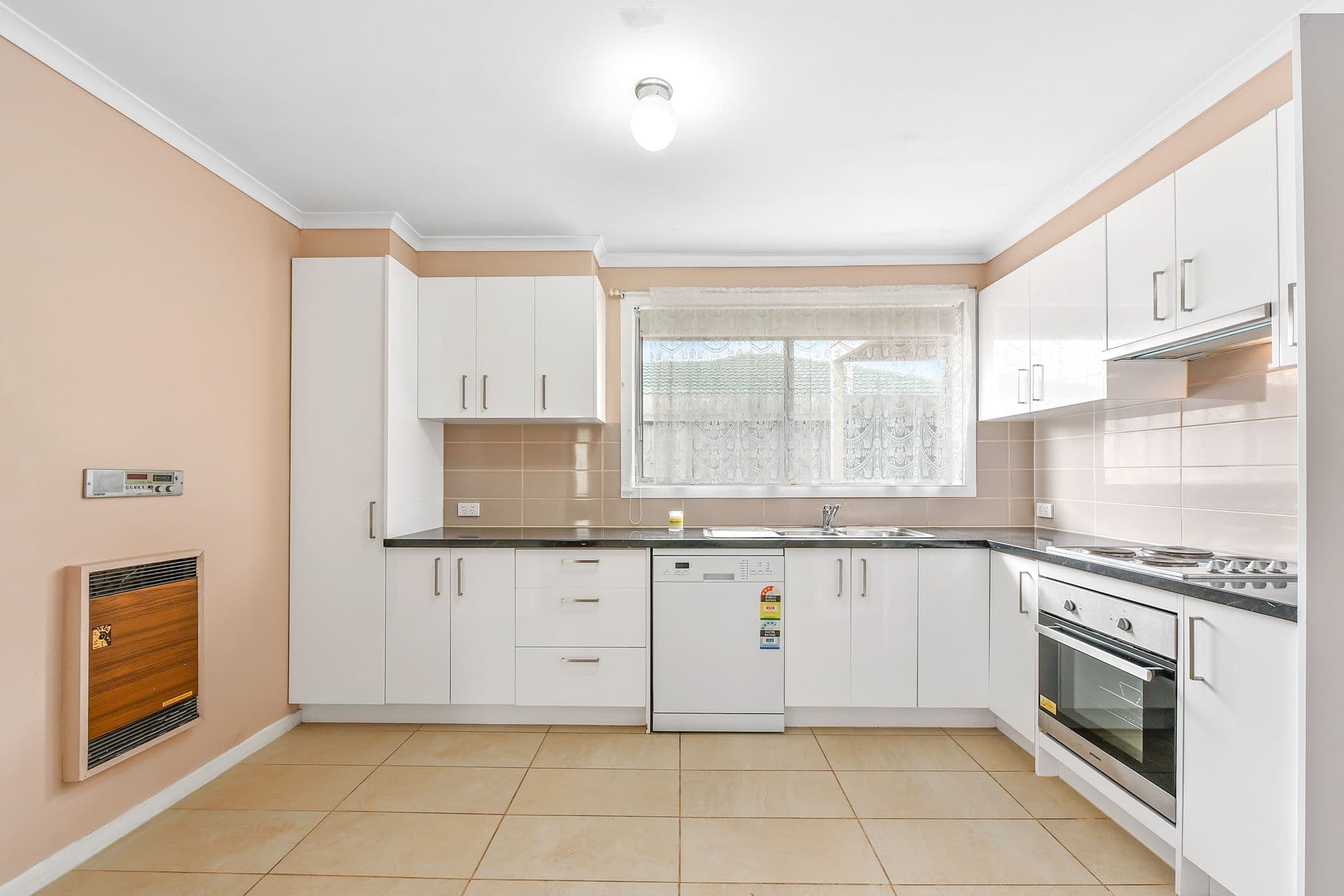 43 Canberra Avenue, Dandenong VIC 3175, Dandenong - Thumbnail 3