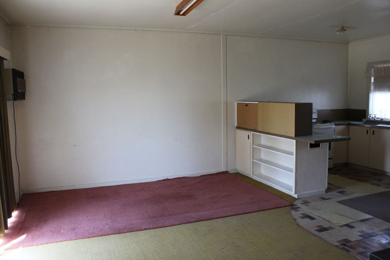 74 George Street, Hamilton VIC 3300, Hamilton - Thumbnail 2