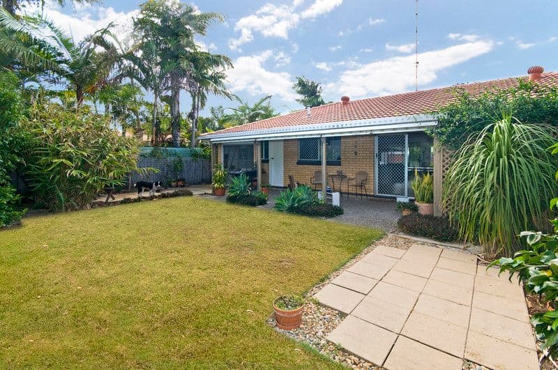 35 Seventh Avenue, PALM BEACH QLD 4221, Palm Beach - Thumbnail 4