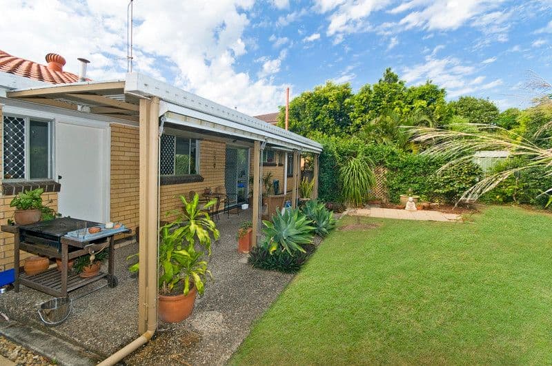 35 Seventh Avenue, PALM BEACH QLD 4221, Palm Beach - Thumbnail 7