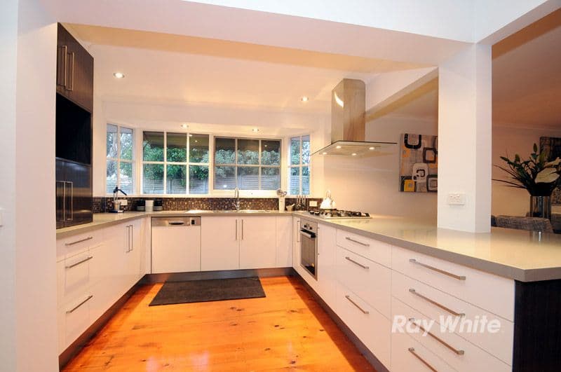 5 Melanie Close, WANTIRNA SOUTH VIC 3152, Wantirna South - Thumbnail 3