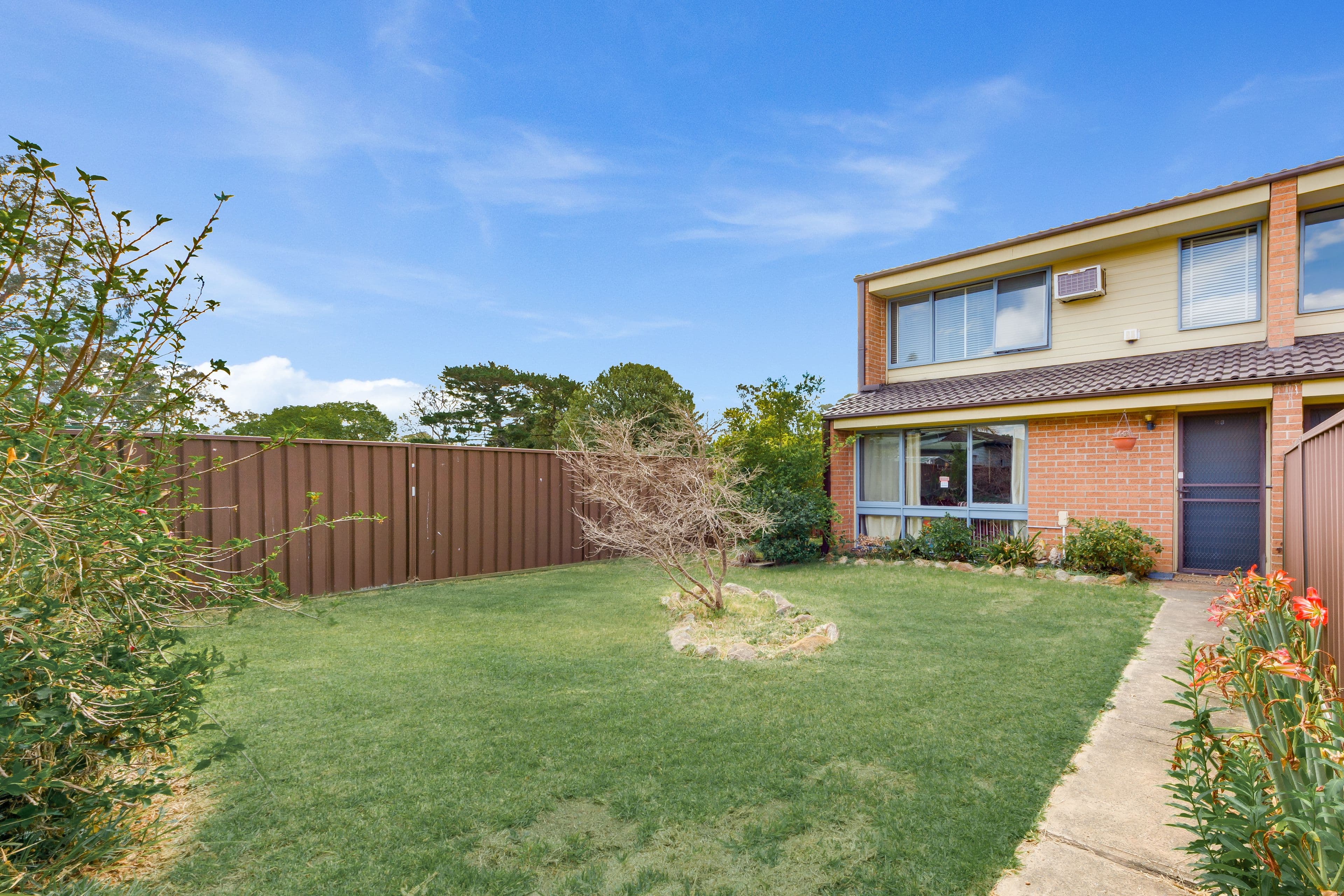 Macquarie Fields NSW 2564, Macquarie Fields - Image 1
