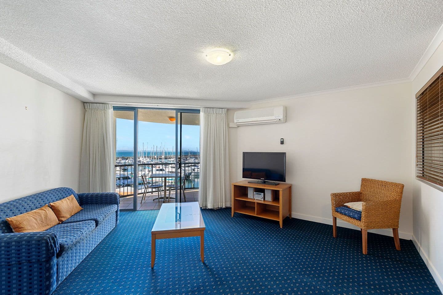 Unit 407 Mantra Resort, Buccaneer Drive, Urangan QLD 4655, Urangan - Thumbnail 7