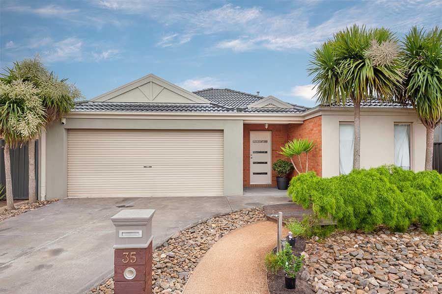 35 Mareeba Way, Craigieburn VIC 3064, Craigieburn - Image 1