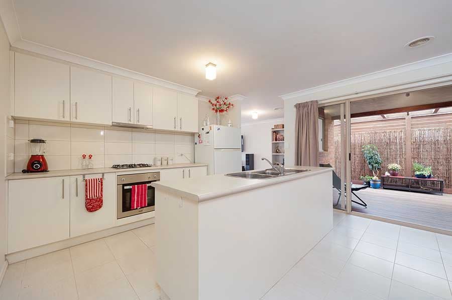 35 Mareeba Way, Craigieburn VIC 3064, Craigieburn - Thumbnail 2