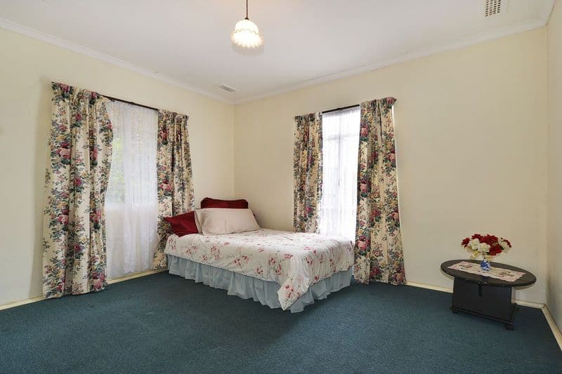 20 Binalong Avenue, CHADSTONE VIC 3148, Chadstone - Thumbnail 8