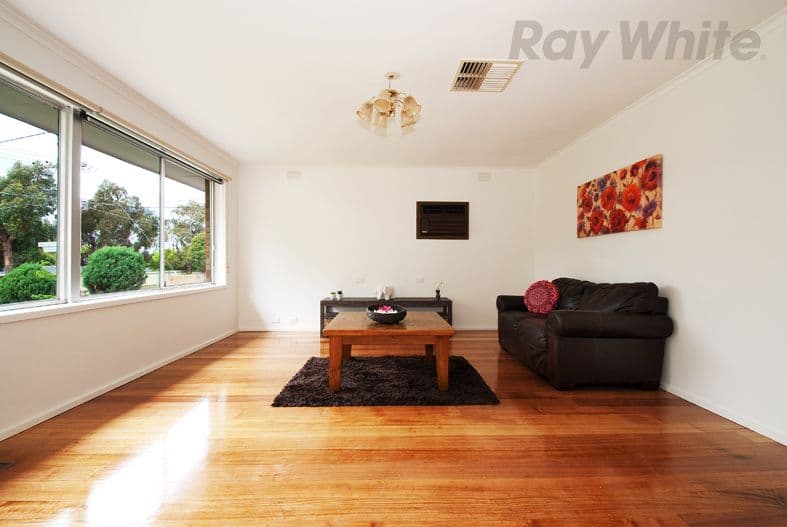 30 FARADAY Road, CROYDON SOUTH VIC 3136, Croydon South - Thumbnail 2