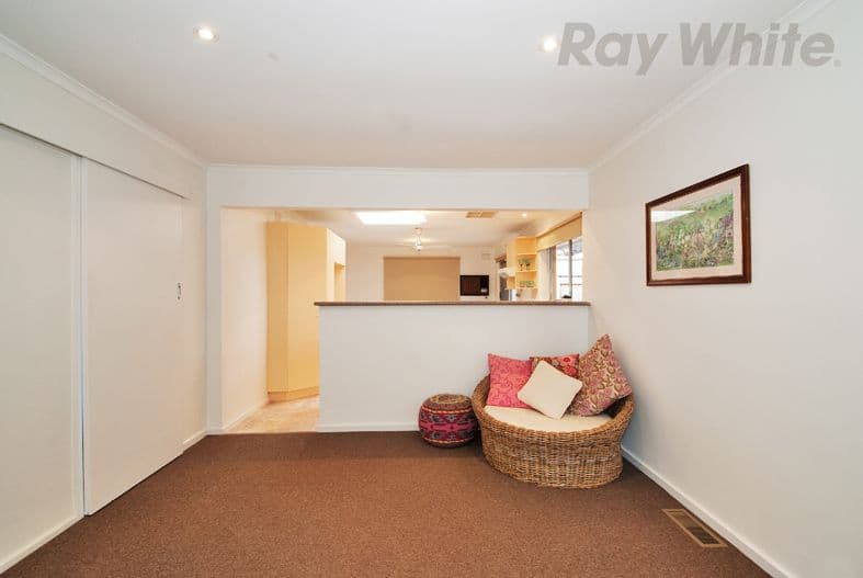 30 FARADAY Road, CROYDON SOUTH VIC 3136, Croydon South - Thumbnail 4