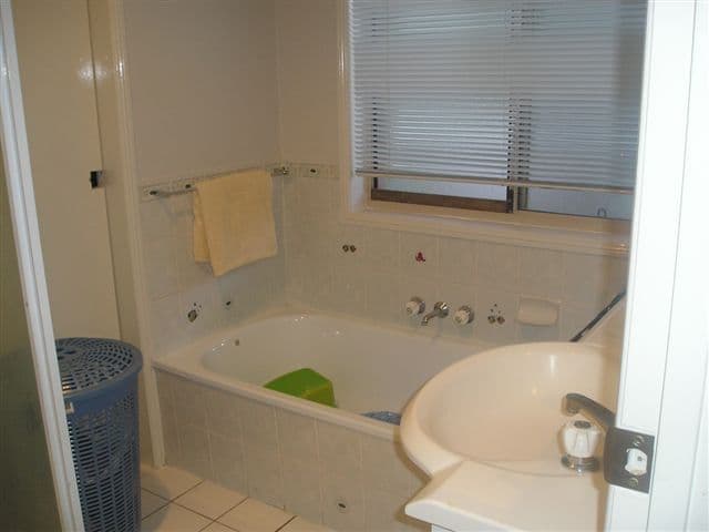 11 Clarence Street, WATERFORD WEST QLD 4133, Waterford West - Thumbnail 6