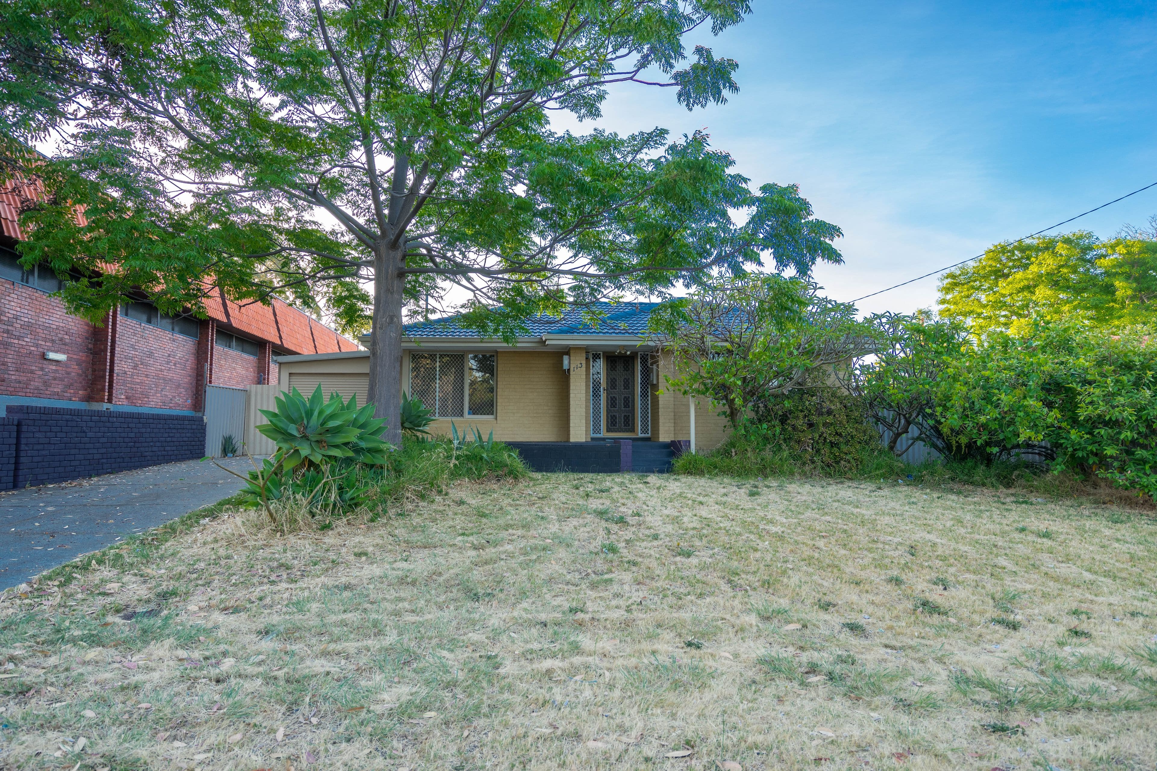 113 Girrawheen Avenue, Girrawheen WA 6064, Girrawheen - Thumbnail 2