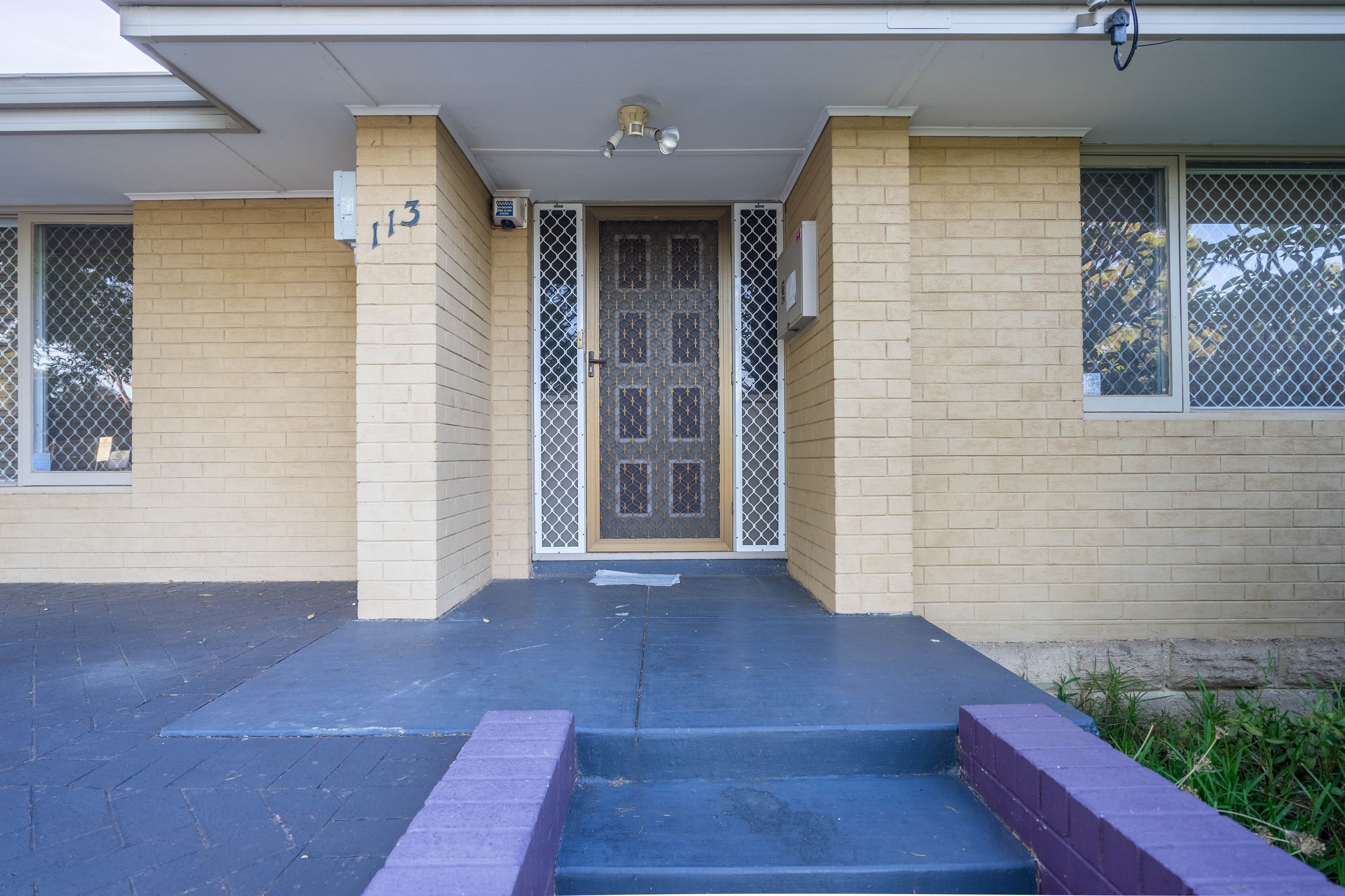 113 Girrawheen Avenue, Girrawheen WA 6064, Girrawheen - Thumbnail 3