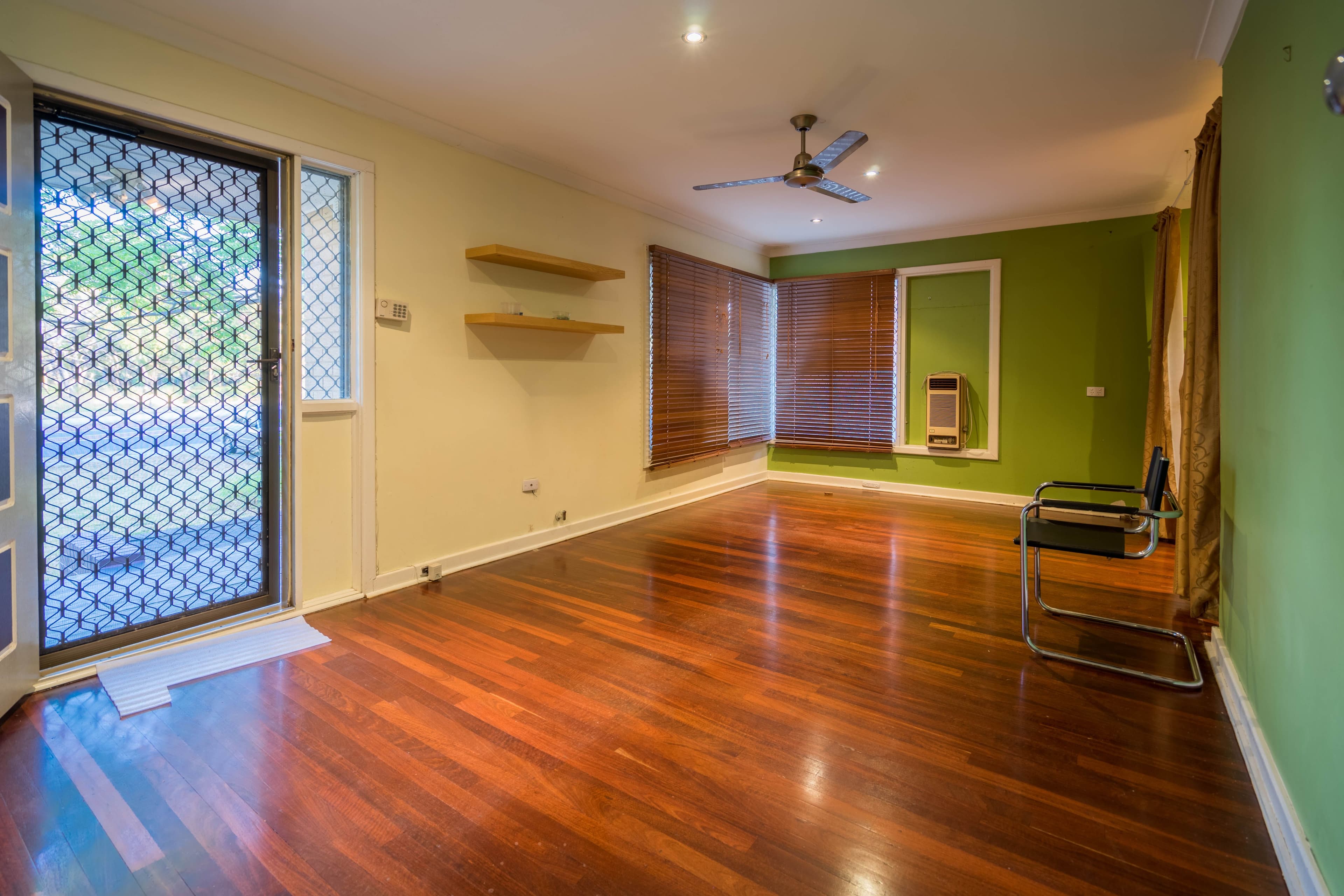 113 Girrawheen Avenue, Girrawheen WA 6064, Girrawheen - Thumbnail 4