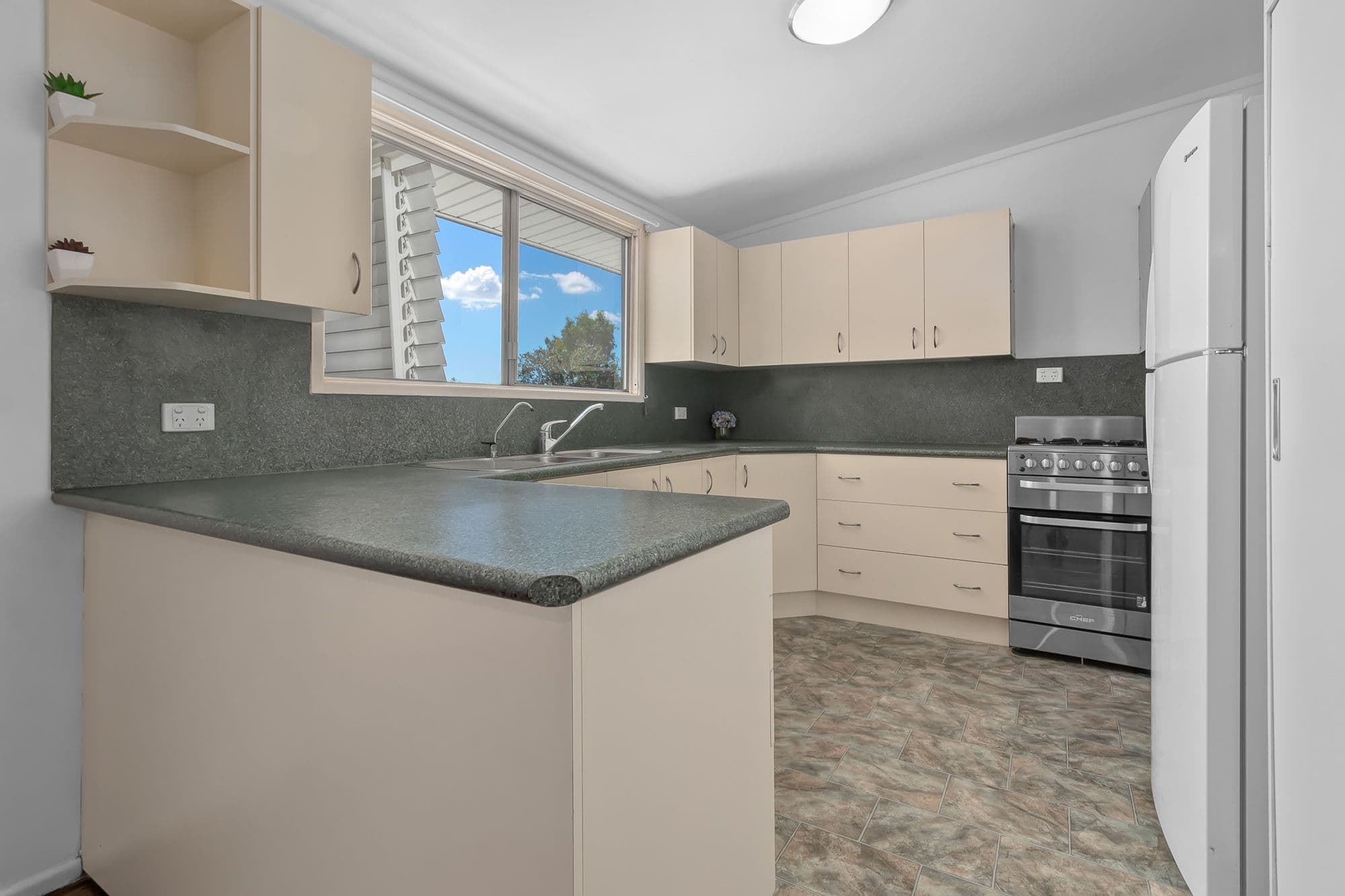 53 Basnett Street, Chermside West QLD 4032, Chermside West - Thumbnail 8