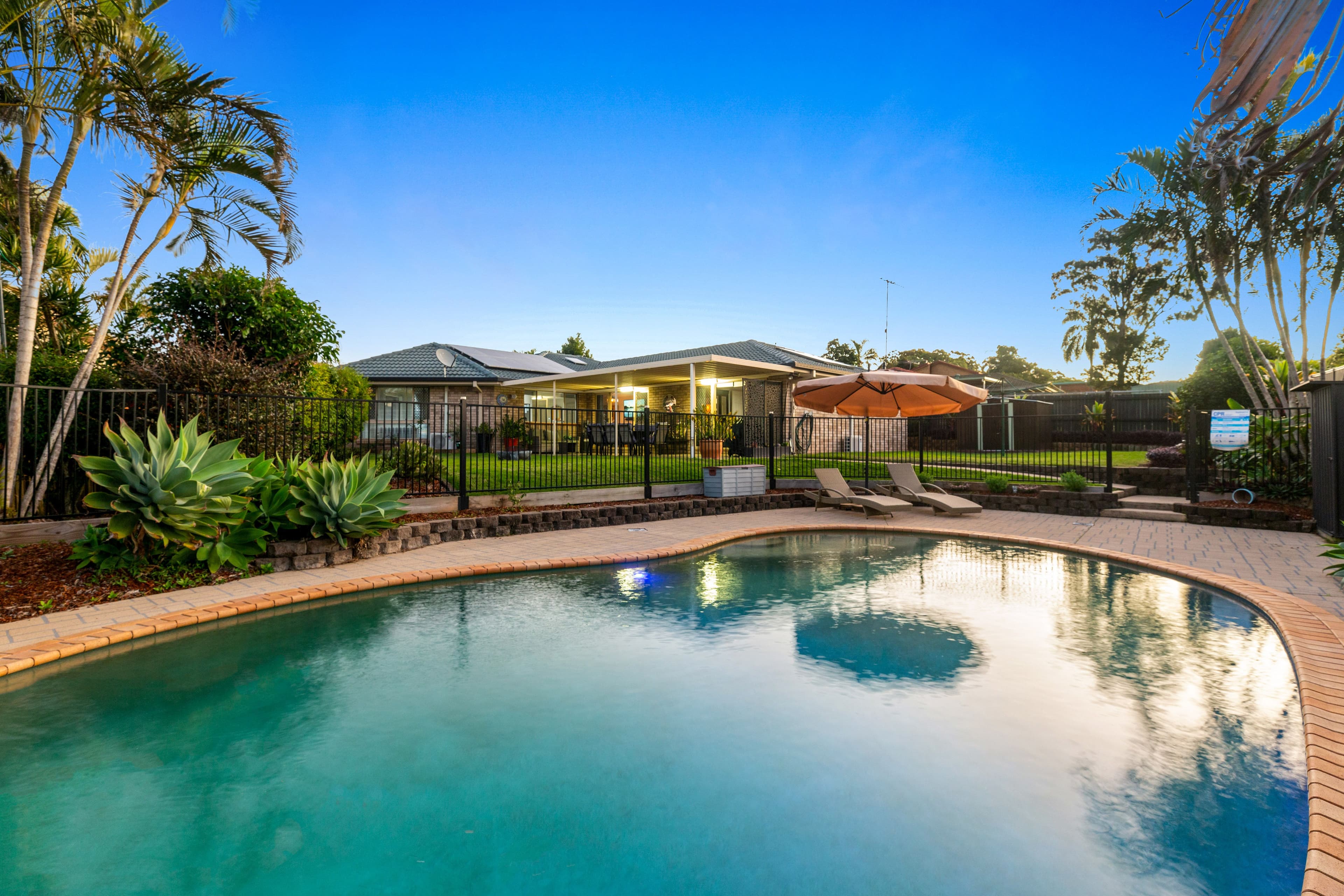 14 Zandra Street, Capalaba QLD 4157, Capalaba - Thumbnail 2