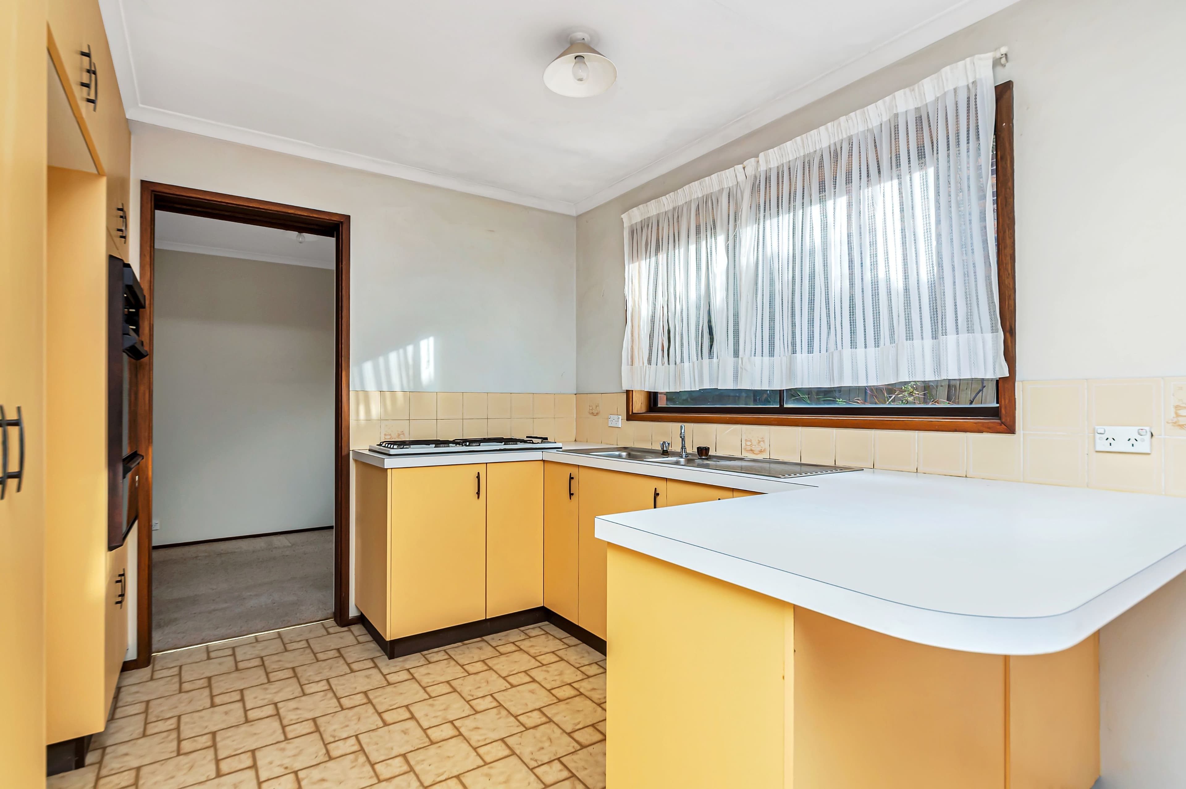 6 Crest Park Parade, Queanbeyan West - Thumbnail 6