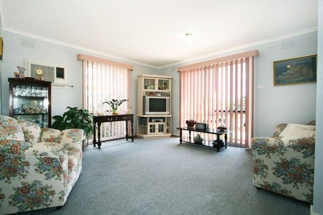 7 Ridge Drive, WYNDHAM VALE VIC 3024, Wyndham Vale - Thumbnail 2