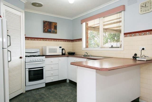 7 Ridge Drive, WYNDHAM VALE VIC 3024, Wyndham Vale - Thumbnail 3