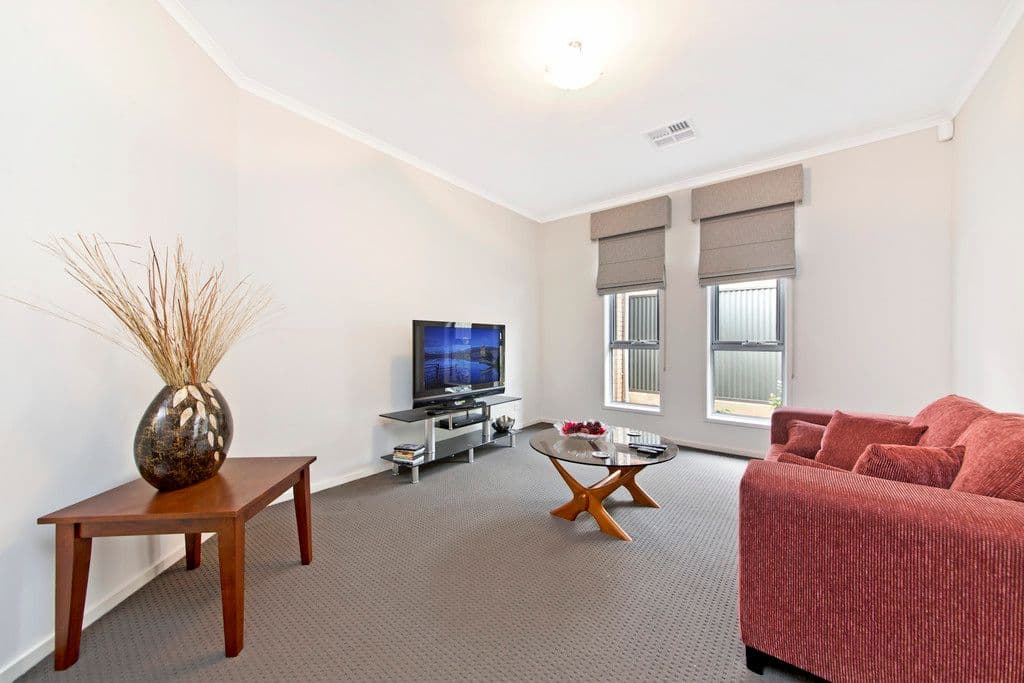 15 Swinden Crescent, Blakeview SA 5114, Blakeview - Thumbnail 2