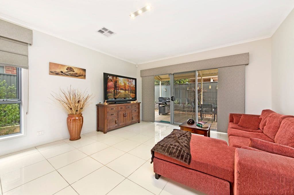 15 Swinden Crescent, Blakeview SA 5114, Blakeview - Thumbnail 3