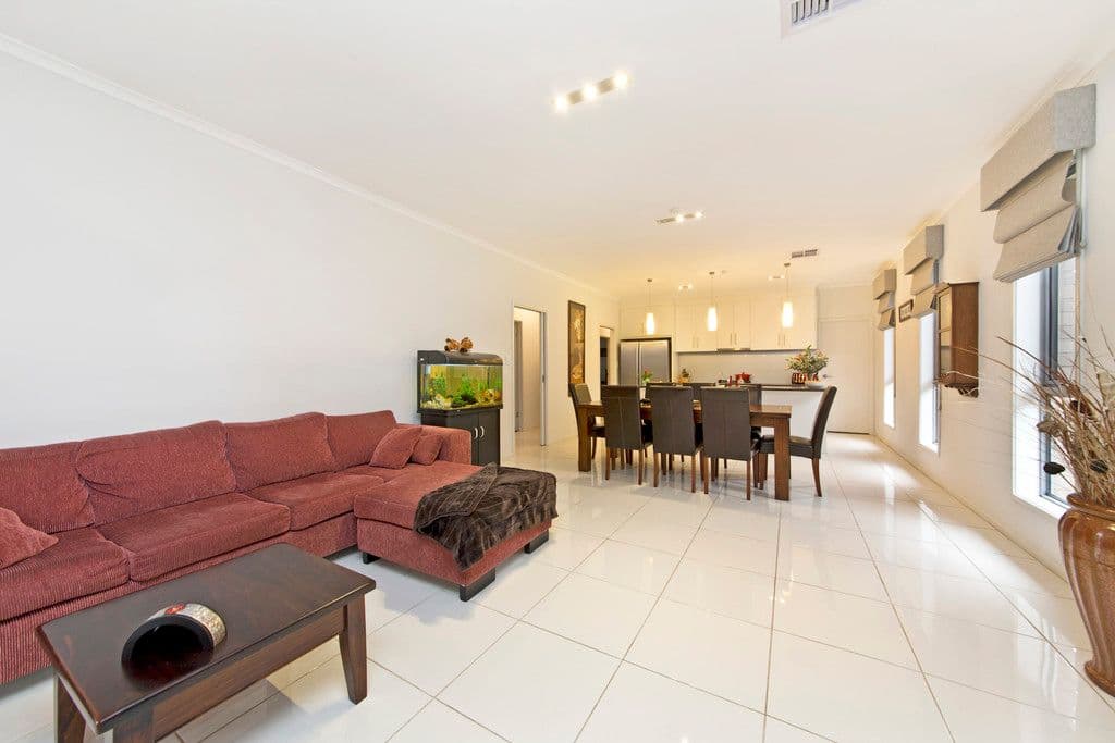 15 Swinden Crescent, Blakeview SA 5114, Blakeview - Thumbnail 4