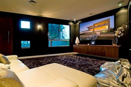 49 Knightsbridge Parade East, PARADISE POINT QLD 4216, Paradise Point - Thumbnail 4