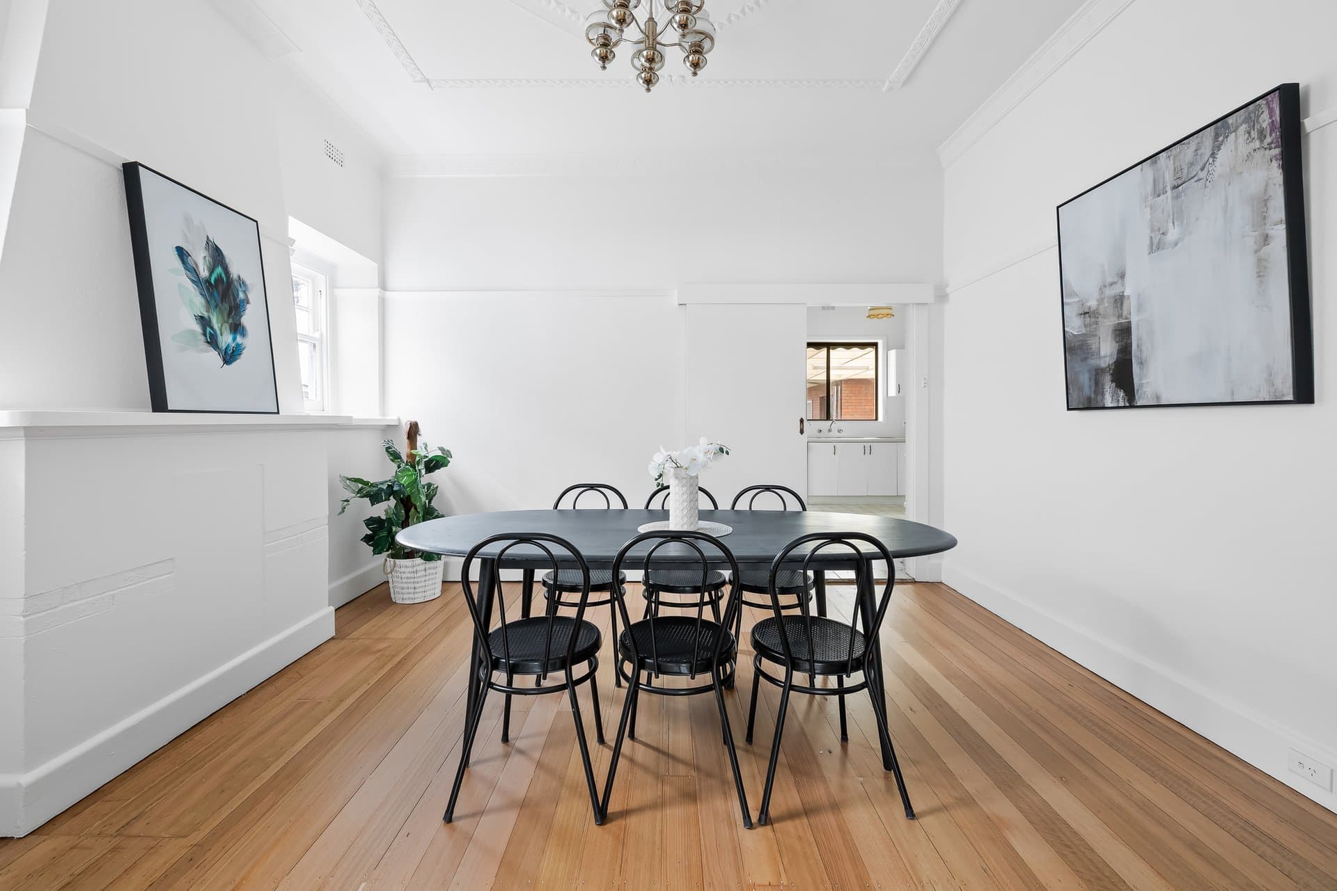 325 Gilbert Road, Preston - Thumbnail 4