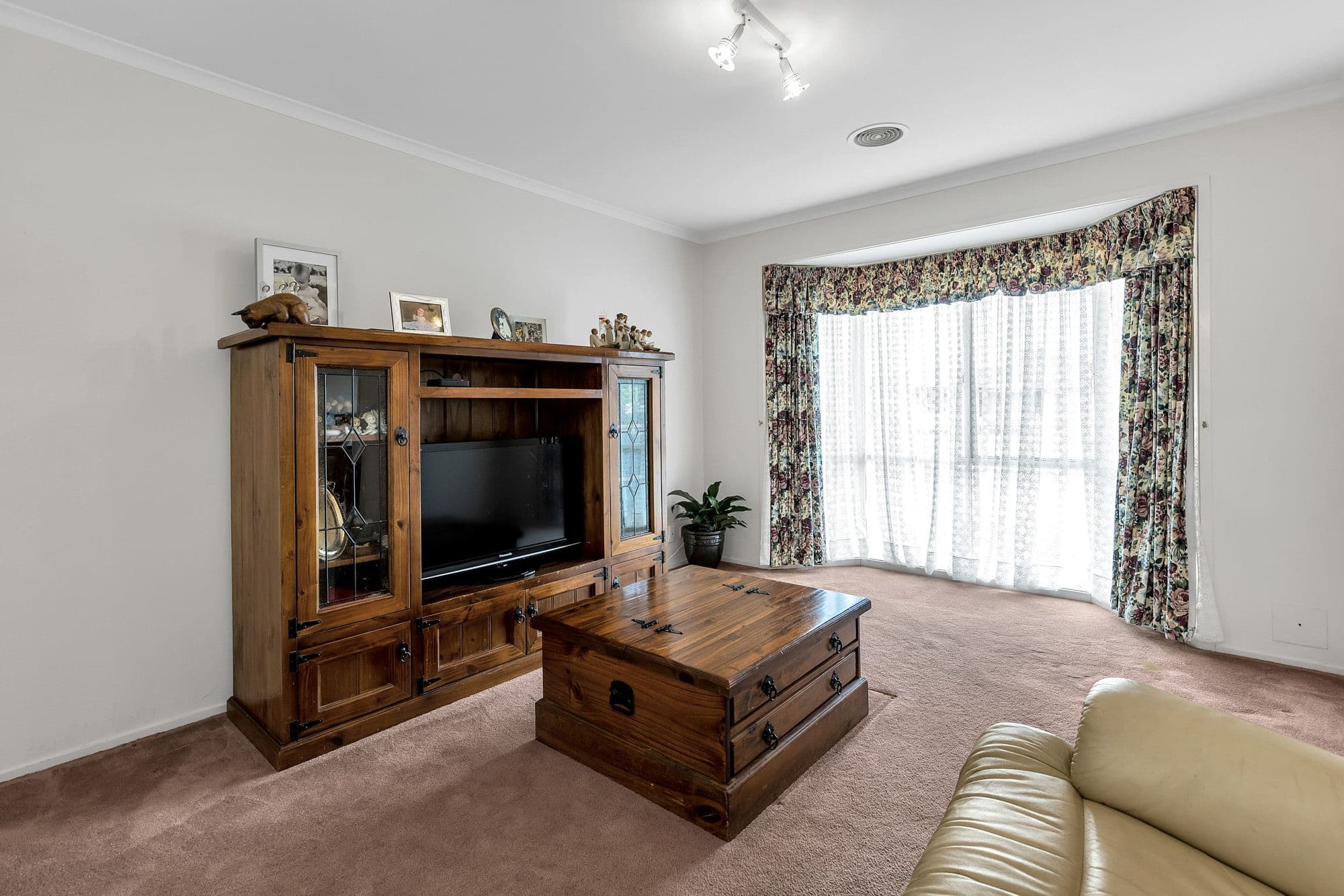 6 Boston Place, Hoppers Crossing VIC 3029, Hoppers Crossing - Thumbnail 2