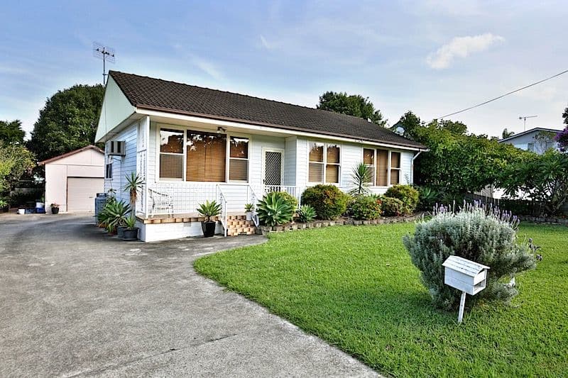 10 Lynburn Avenue, Bomaderry - Thumbnail 2