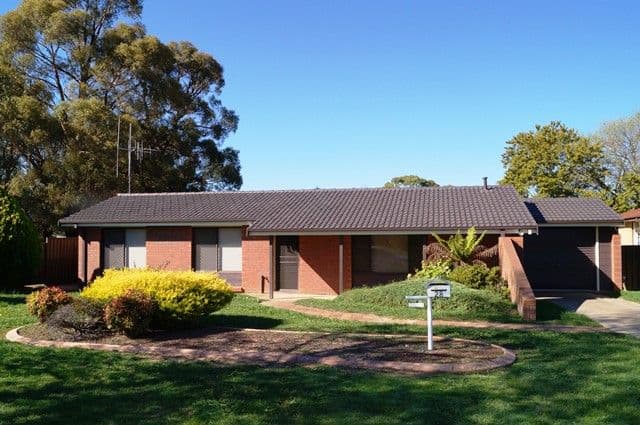 28 Matthews Avenue, ORANGE NSW 2800, Orange - Thumbnail 2