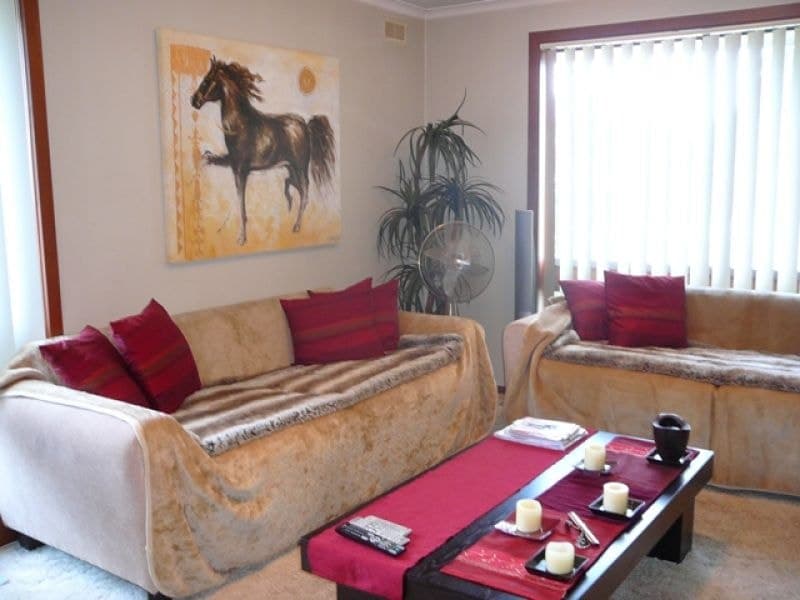 22 Rebecca Crescent, Altona Meadows - Thumbnail 2