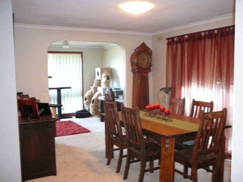 22 Rebecca Crescent, Altona Meadows - Thumbnail 4
