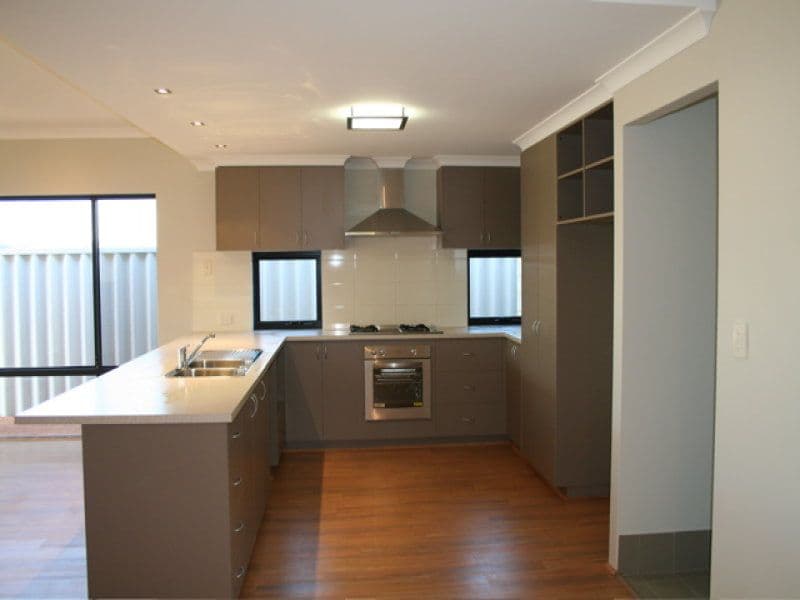 22 SWIFTS Court, ROCKINGHAM WA 6168, Rockingham - Thumbnail 2