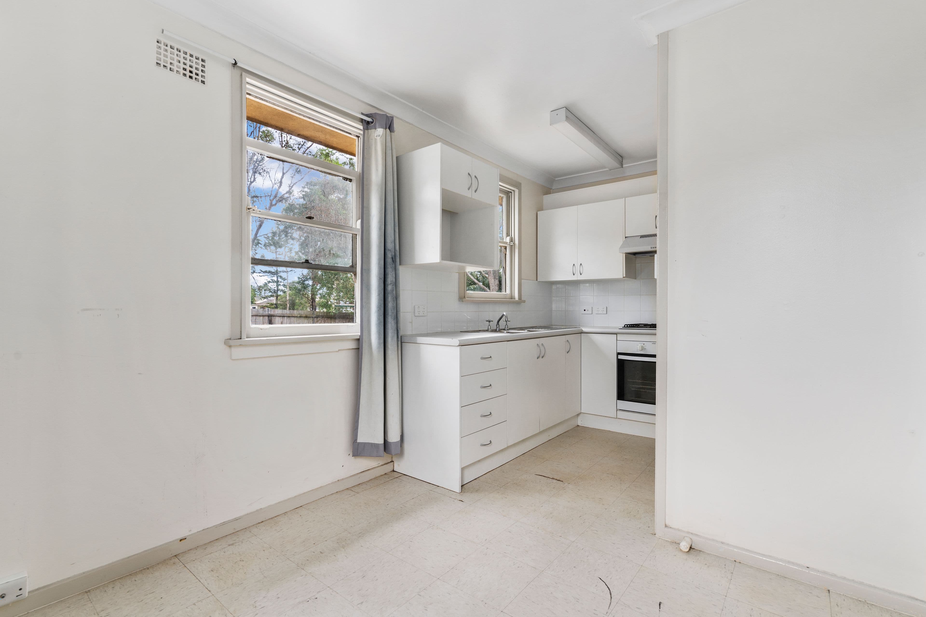 49 Guthega Crescent, Heckenberg NSW 2168, Heckenberg - Thumbnail 4