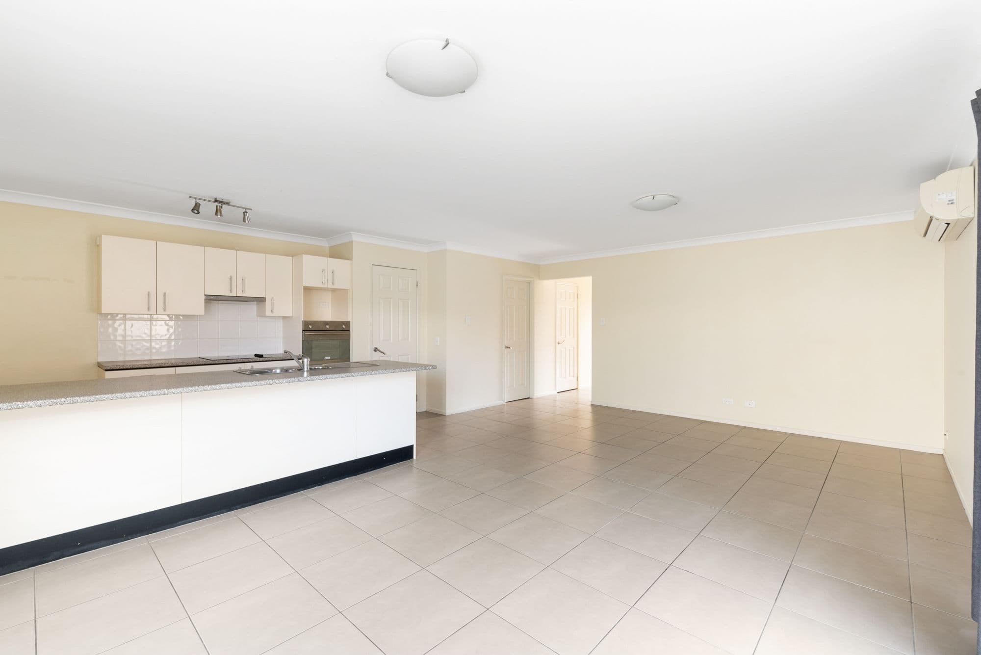 9 Lady Bowen Parade, Rothwell QLD 4022, Rothwell - Thumbnail 2