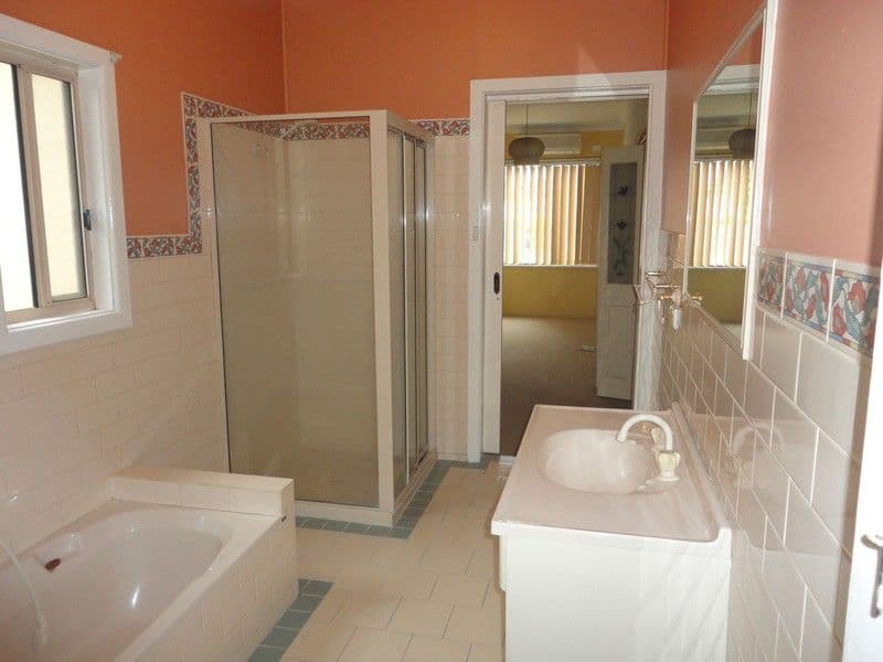 109 Polaris Street, TEMORA NSW 2666, Temora - Thumbnail 4