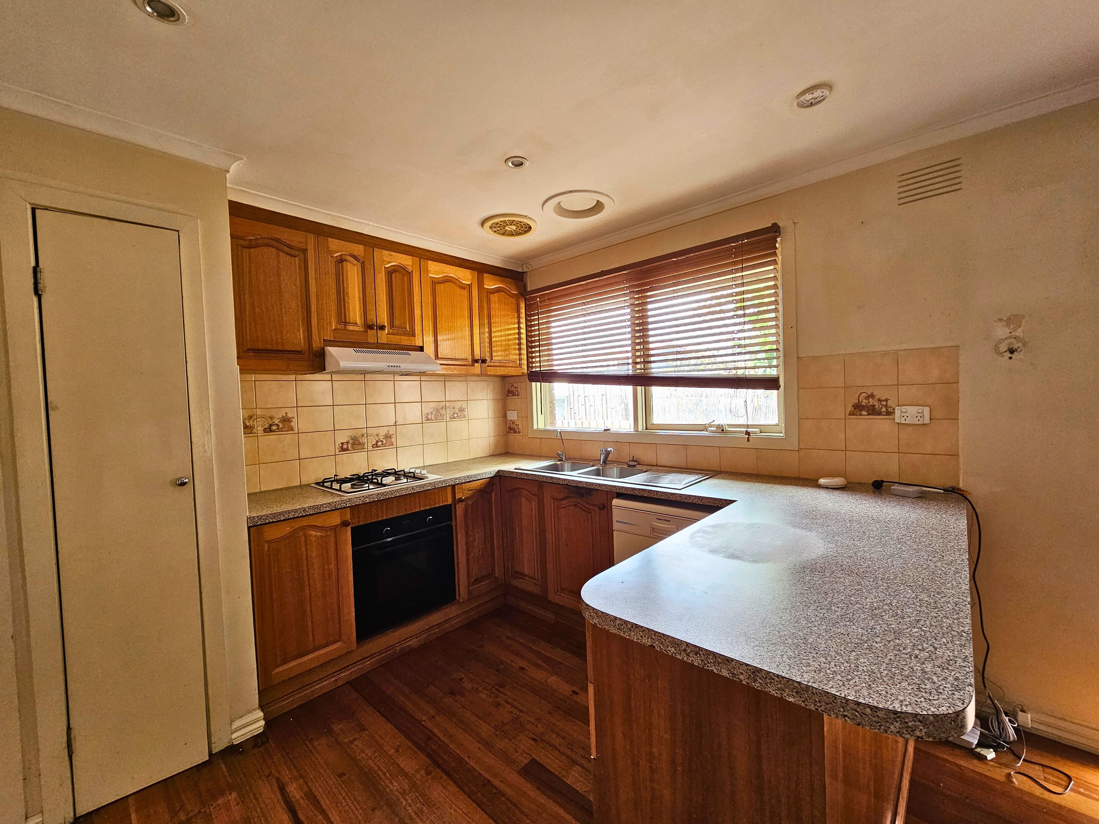 2 Finch Street, Thomastown VIC 3074, Thomastown - Thumbnail 2