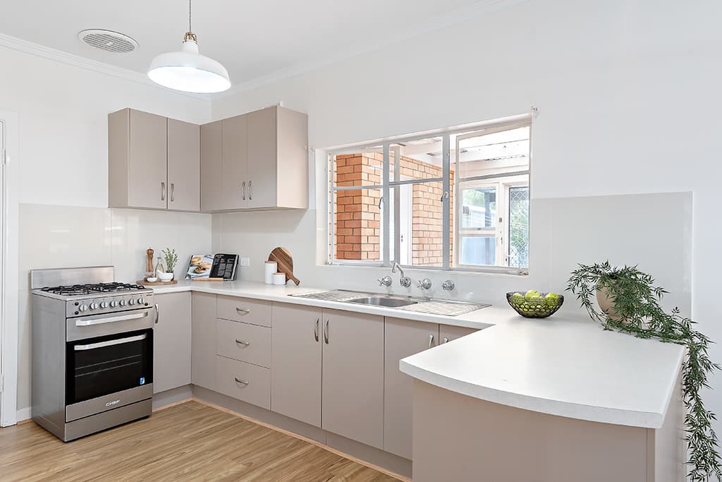 14 Pipers Avenue, Windsor Gardens - Thumbnail 5