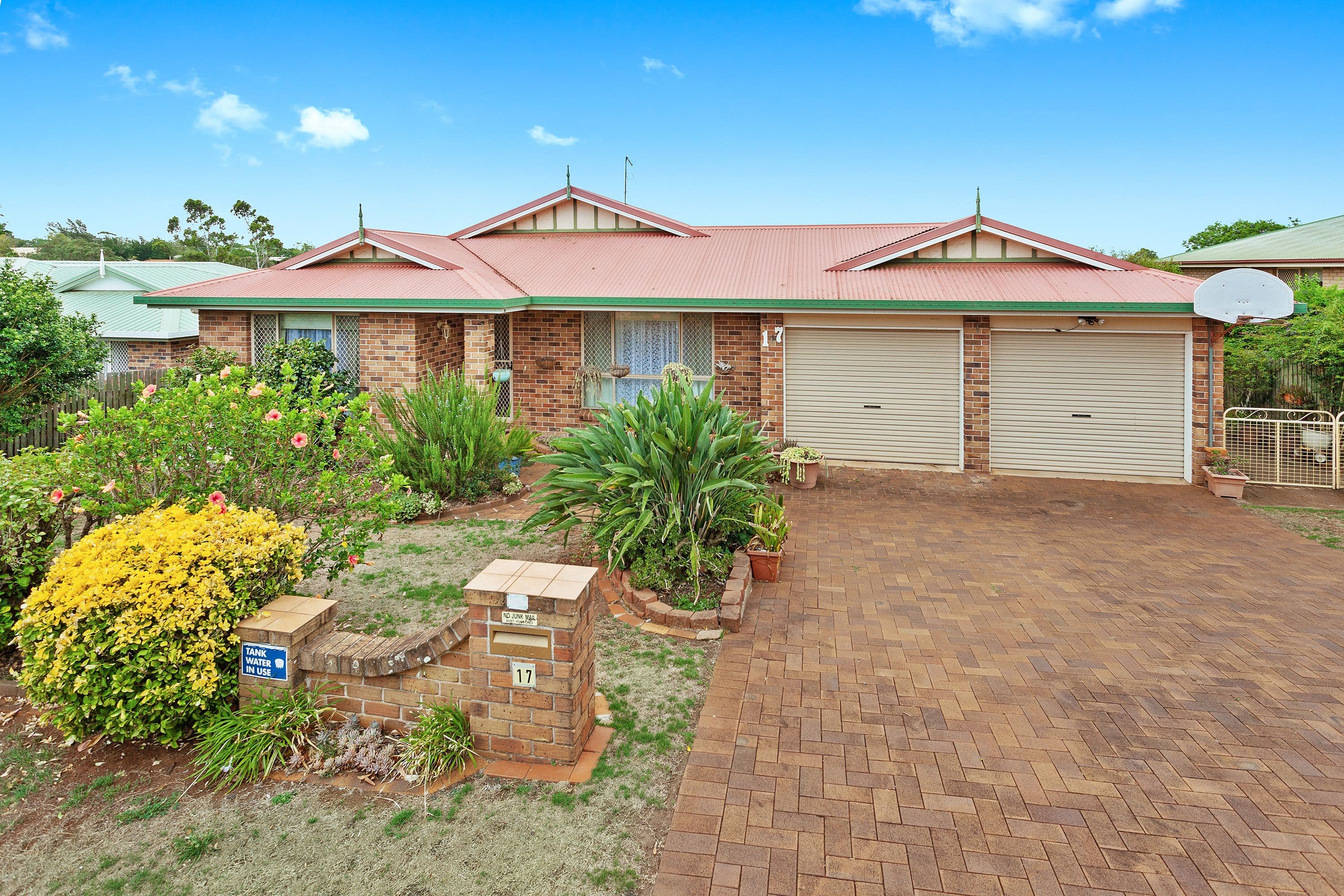 17 Carnation Court, Middle Ridge QLD 4350, Middle Ridge - Image 1